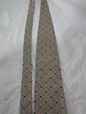 Men's Taupe Grid-Pattern Tie